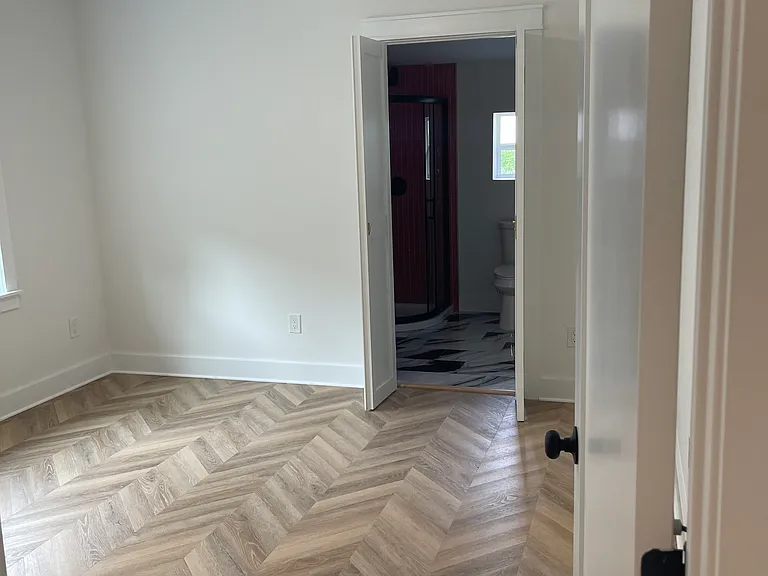 919 E Patterson St — Photo 15