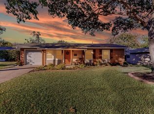 806 Vinecrest Ln, Richardson, TX 75080