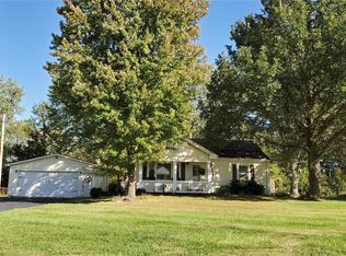 131 Hutchinson Rd, Ballwin, MO 63011