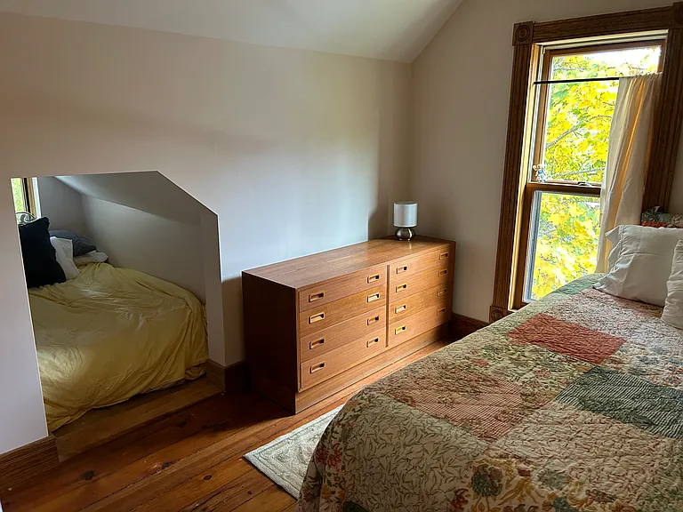727 Washington St — Photo 15