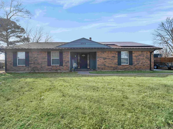 1712 Wildwood St, Corinth, TX 76210