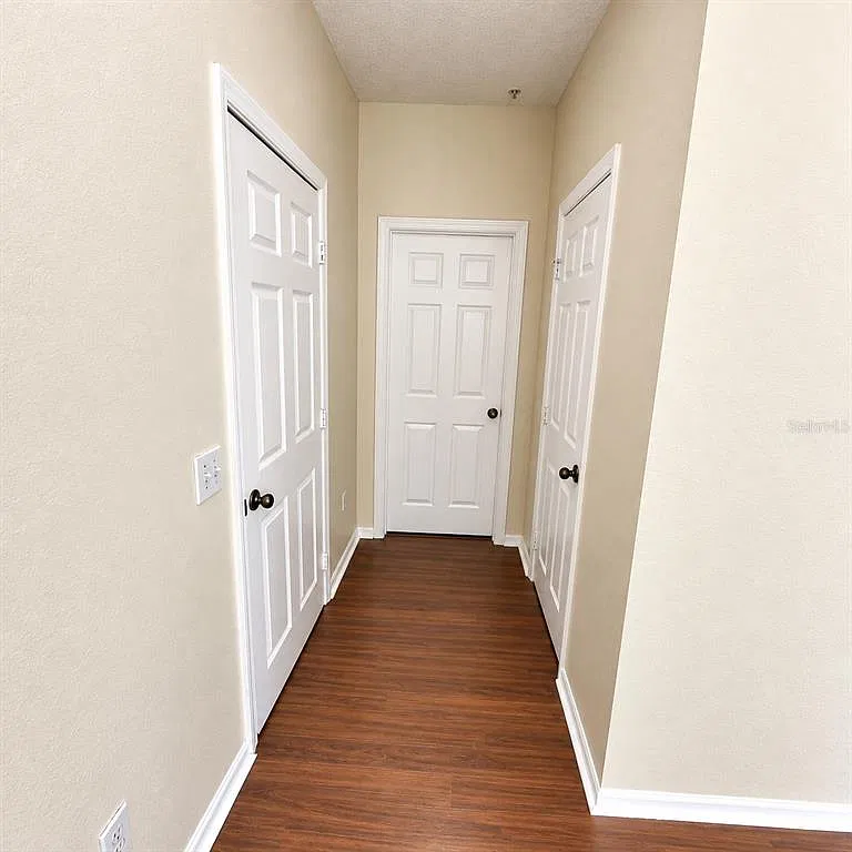 2 bed, 2.0 bath, 1083 sqft, $1,550 — Photo 4
