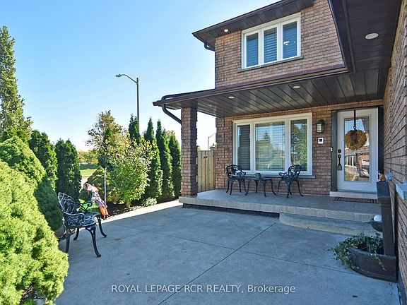4th image of 3 Jackman Cres