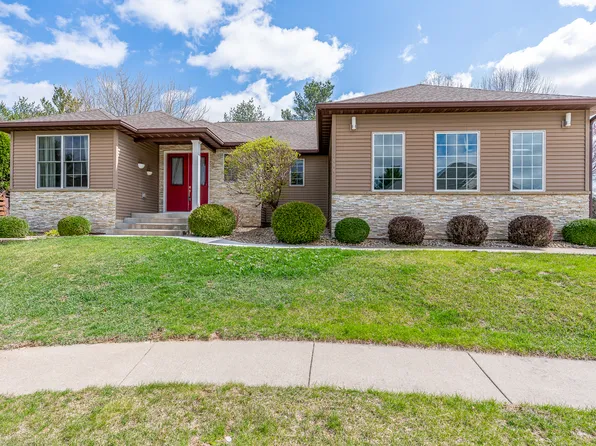 3404 77th Street Ct, Moline, IL 61265