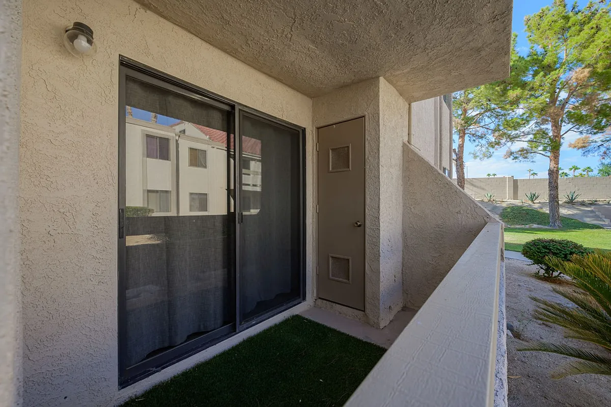Building Photo - 3791 Desert Marina Dr #109