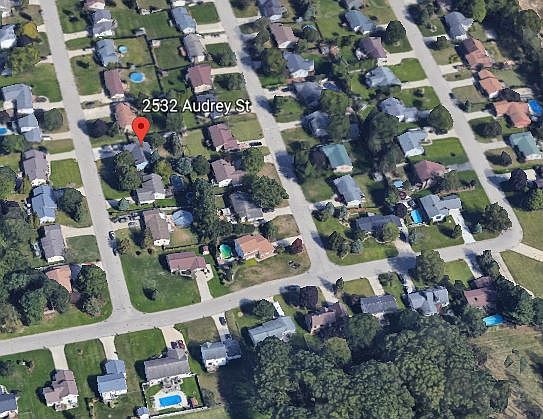2nd image of 2532 Audrey St