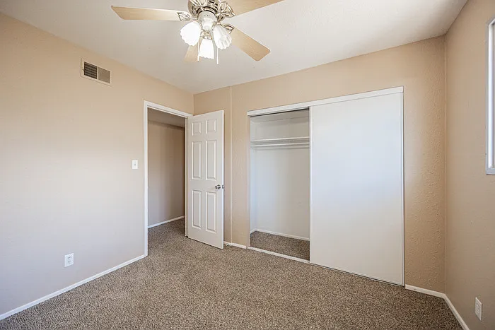 2812 S Cottonwood Dr — Photo 17