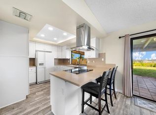 10022 Knollview Dr, Spring Valley, CA 91977