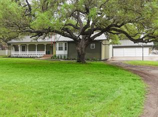 9319 Oak Ledge Dr, San Antonio, TX 78217