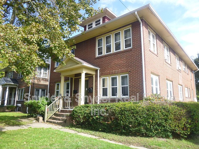 1st image of 689 Schiller Ave APT 2