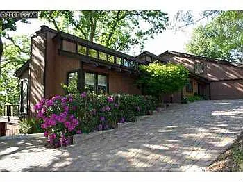 3951 Woodside Ct photo 1