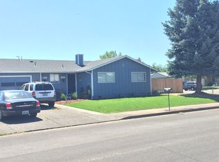 680 W Airway Rd, Lebanon, OR 97355