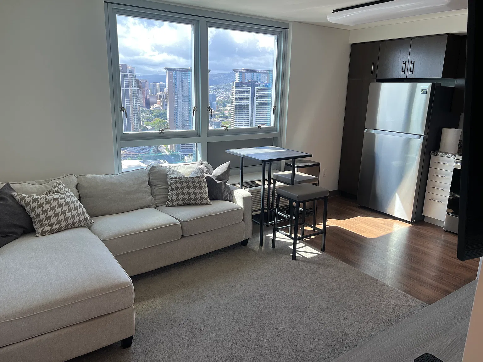 1 bed, 550 sqft, $3,200 — Photo 1