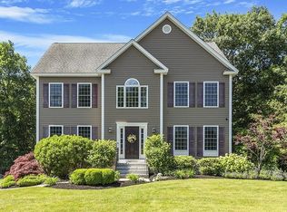 45 Northland Rd, Windham, NH 03087