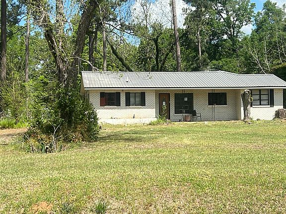 3rd image of 1023 Nelms Rd