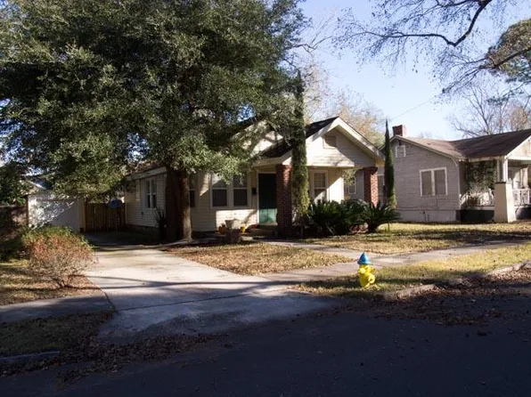 1318 E 50th St, Savannah, GA 31404