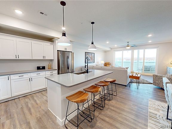 2nd image of 104 Sierra Bay Dr #2E