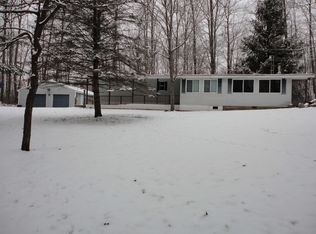2930 Cedar Rd, Harrison, MI 48625