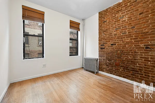 Bedroom, photo 2