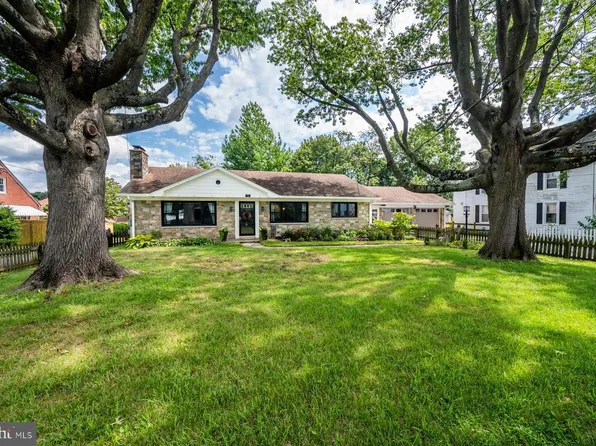 75 S Colonial Ave, Westminster, MD 21157