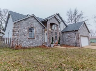 2100 Lilly St, Lebanon, MO 65536