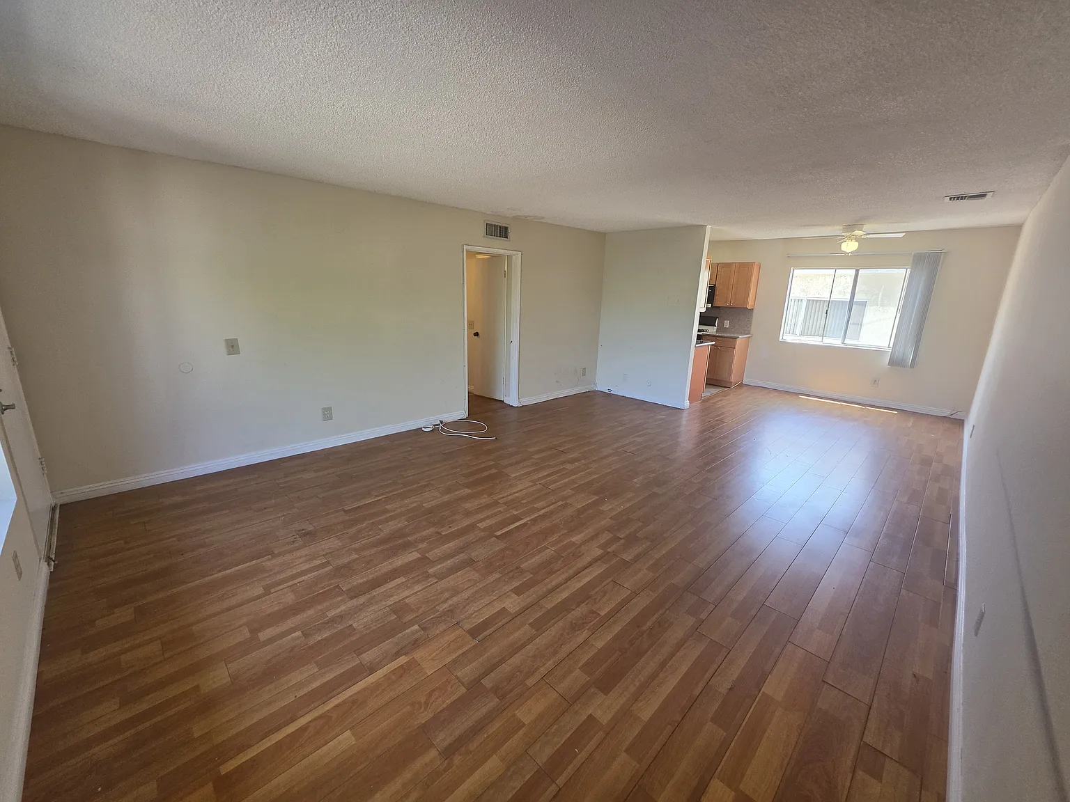 2 bed, 1150 sqft, $2,695 — Photo 3