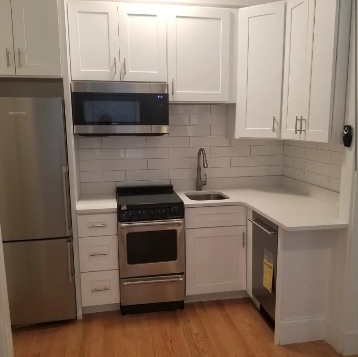 Studio, 450 sqft, $2,400 — Photo 1