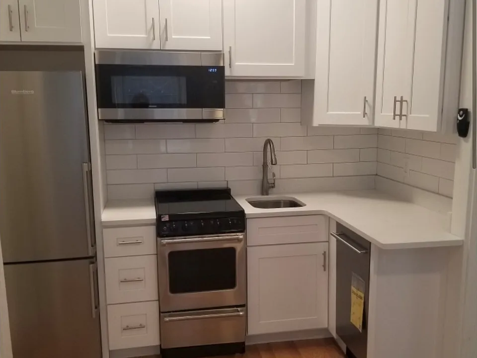 64 Hemenway St #2