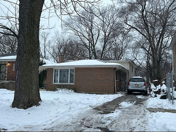 2nd image of 11820 S Hale Ave