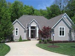 742 Carriage Trl, Northfield, OH 44067