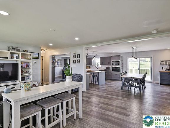 5th image of 8738 Cardinal Rd