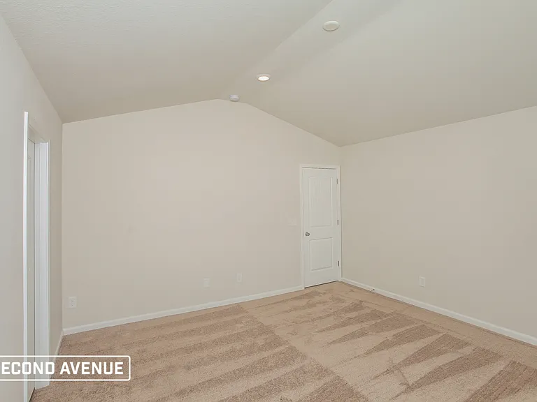317 Greenwood Valley Ct — Photo 11