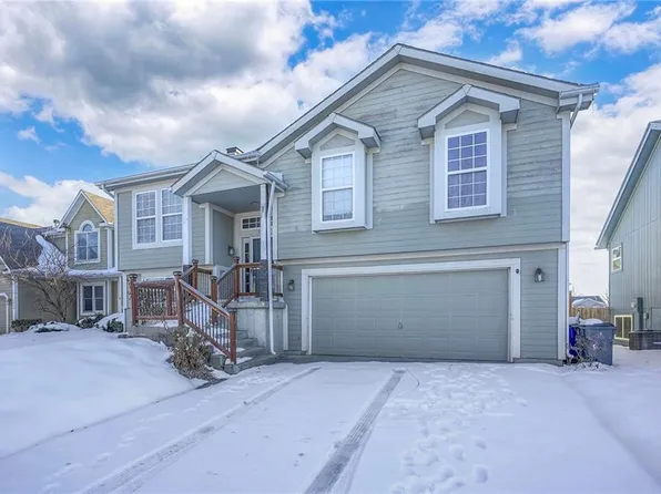 1034 N Clinton St, Olathe, KS 66061