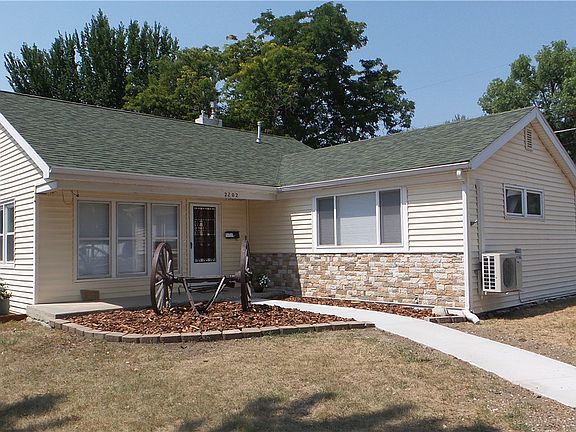 2nd image of 2202 13th St W