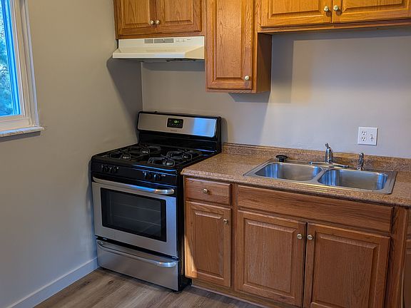 2nd image of 351 Cluster Ave