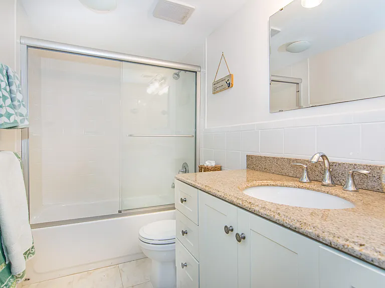 5600 N Flagler Dr #1404 — Photo 25