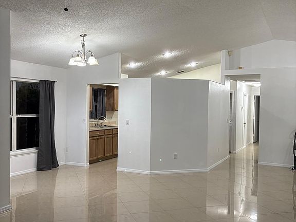 5th image of 1264 Timberbend Cir