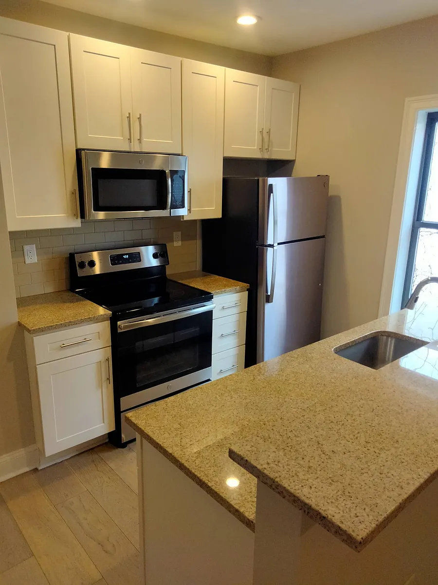 Building Photo - 45 Imlay St #47-3B