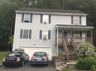 1 Ridge View Ter, New Hartford, CT 06057