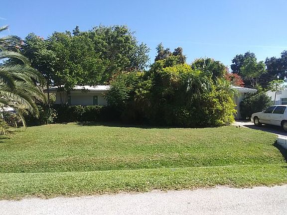 2nd image of 6307 Nutmeg Ave