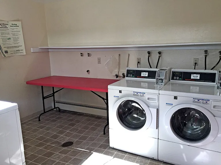Reserve at Oak Park — Photo 9