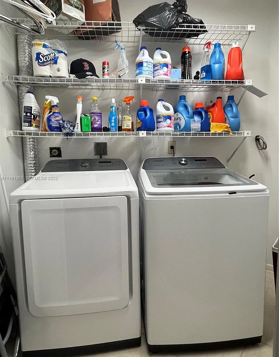 2 bed, 2.0 bath, 1000 sqft, $2,600 — Photo 4