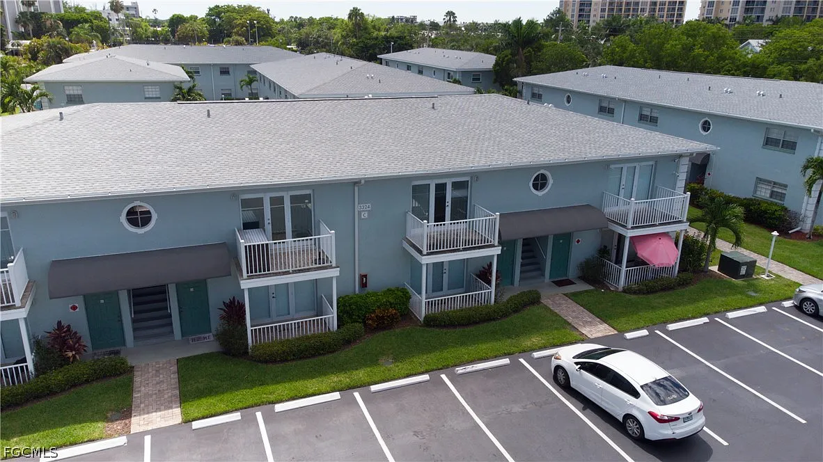2 bed, 1.0 bath, 791 sqft, $1,400 — Photo 1