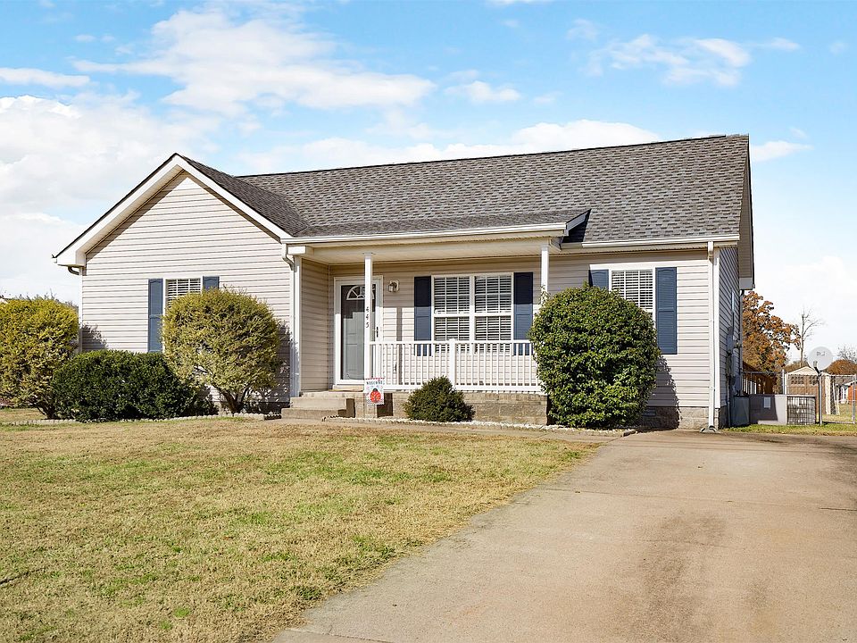 1st image of 445 Caney Ln