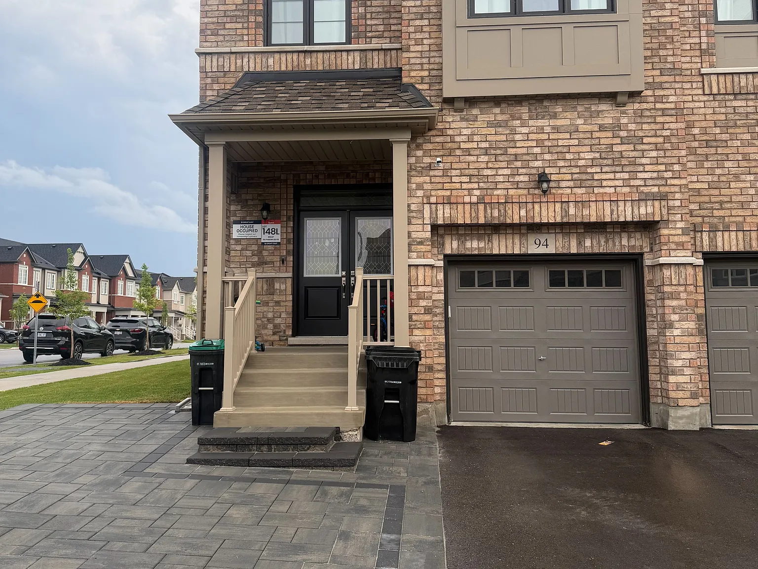 4 bed, $2,900 — Photo 1