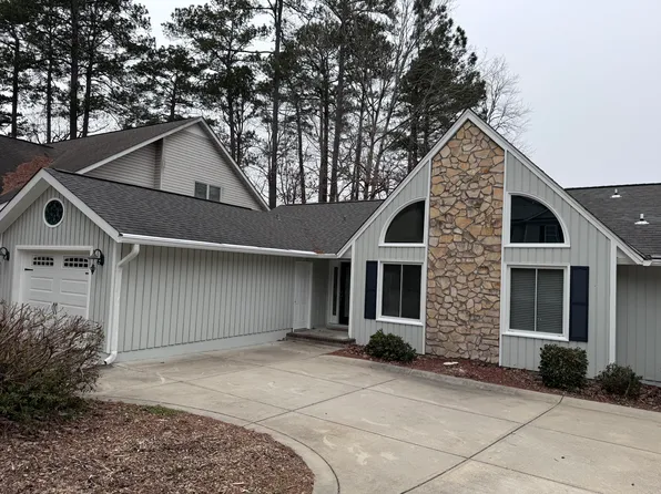 861 Eagles Nest Dr, Sanford, NC 27332