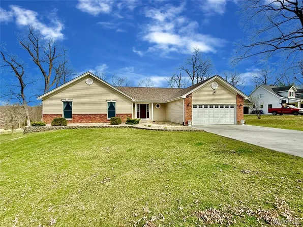 11 Isaac Dr, Warrenton, MO 63383