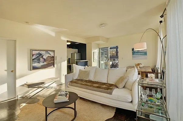 Rented by REAL New York | media 14