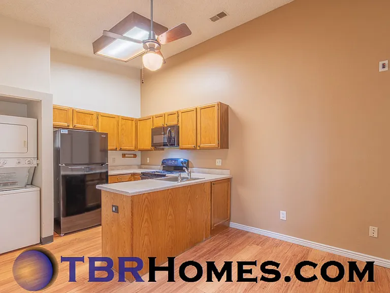 920 S Dawson Way #19 — Photo 5