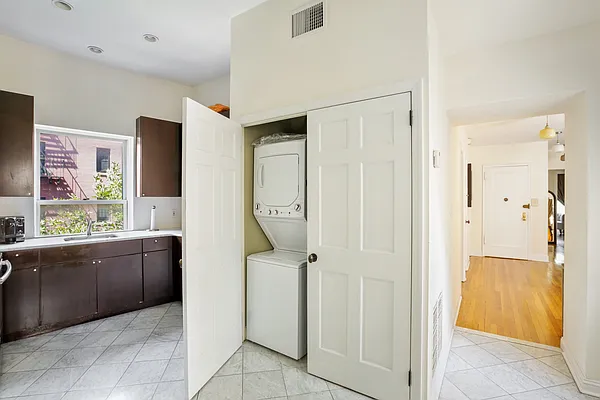 Rented by Oxford Property Group | media 23